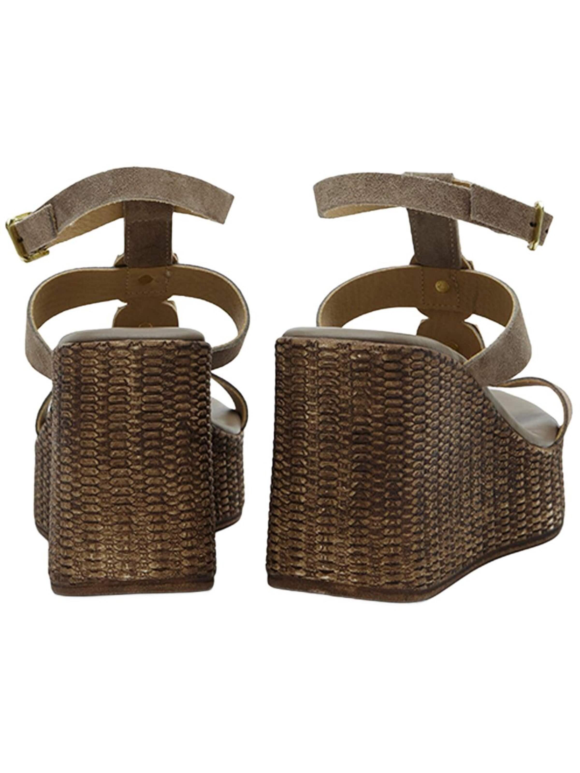 Desa Strap sandal 'Keilsandalen' in Beige