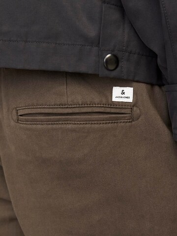 JACK & JONES Slimfit Chino kalhoty 'JJIMarco JJDave' – hnědá