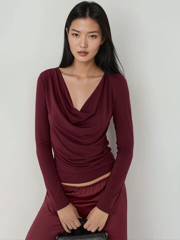 Hiccup Top in Rood: voorkant