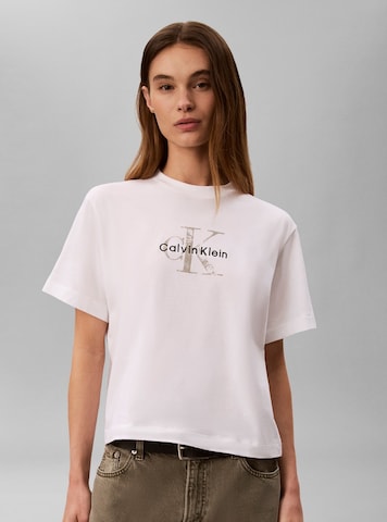Tricou de la Calvin Klein Jeans pe alb: față