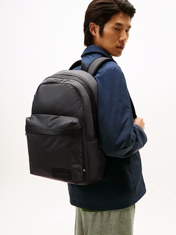 TOMMY HILFIGER Rucksack in Grau: Vorderseite