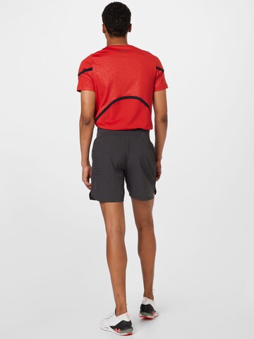 UNDER ARMOUR Regular Shorts 'SpeedPocket' in Grau