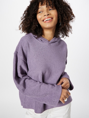 WEEKDAY Sweatshirt 'Arina' in Purple