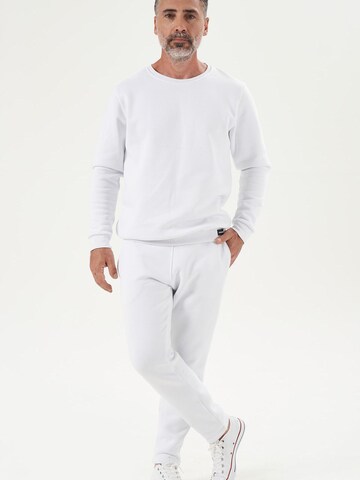 LOUIS LECLER Sweatshirt 'Carter' in Wit
