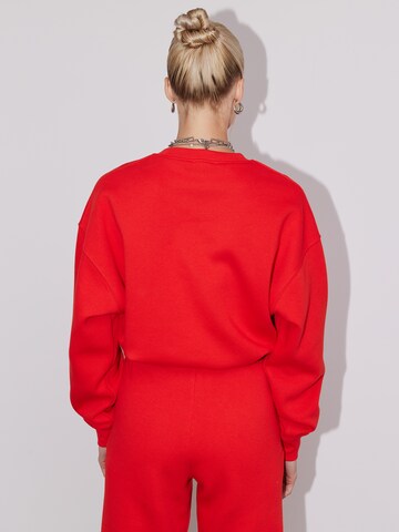 Sweat-shirt 'Rosa' LeGer by Lena Gercke en rouge