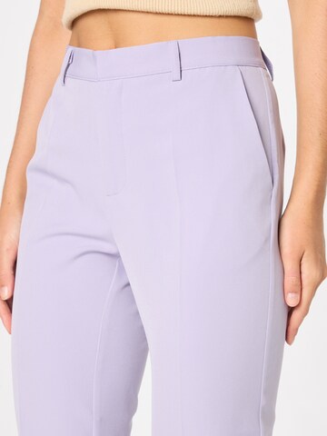 ICHI - regular Pantalón de pinzas en lila