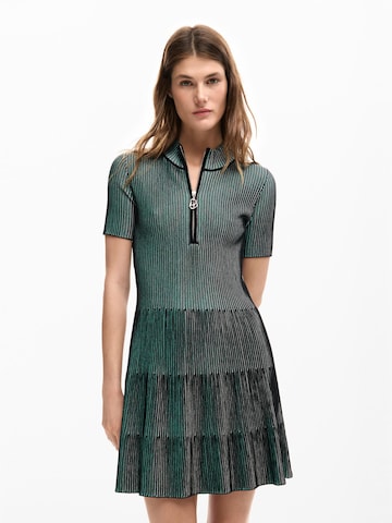 Desigual Mekko värissä harmaa: etupuoli