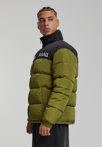 Veste d’hiver 'Retro Essential' Karl Kani en vert