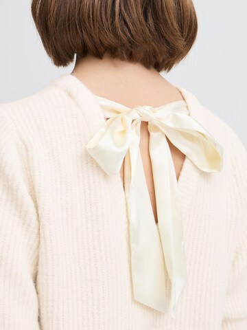 Pull-over 'Omea' b.young en beige
