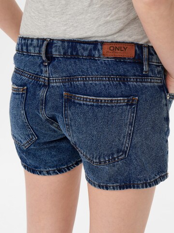 Only Maternity Regular Shorts 'Jagger' in Blau