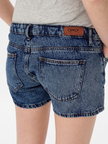 Only Maternity Regular Shorts 'Jagger' in Blau