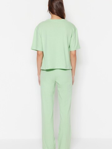 Trendyol Πιτζάμα σε πράσινο
