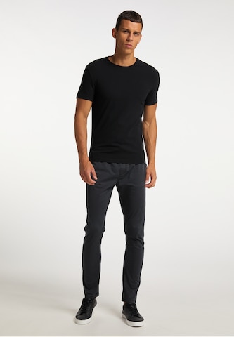 TUFFSKULL Slim fit Chino Pants in Black