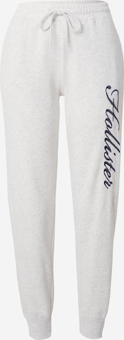 HOLLISTER Дънки Tapered Leg Панталон в сиво: отпред