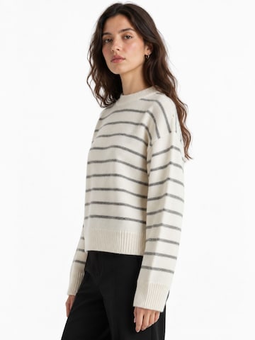 Viorna Sweatshirt 'Sweatshirts' in Beige