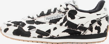 Reebok Matalavartiset tennarit 'CLASSIC AZ' värissä musta: etupuoli