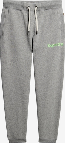 Effilé Pantalon Superdry en gris : devant