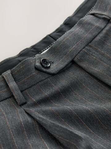 Regular Pantalon Next en gris