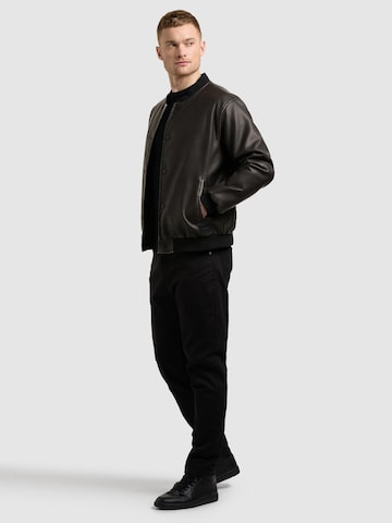 khujo Tussenjas 'Cale' in Zwart