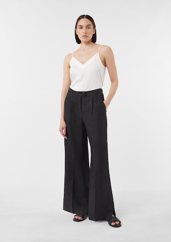 COMMA Wide leg Pleated Pants in Black: front