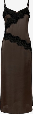 PIECES - Vestido 'PCARIEL' em castanho: frente