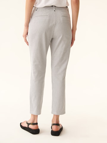 Regular Pantalon 'SOROKI' TATUUM en blanc