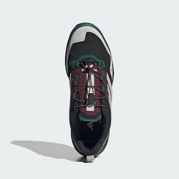 Chaussure basse 'Skychaser' ADIDAS TERREX en noir