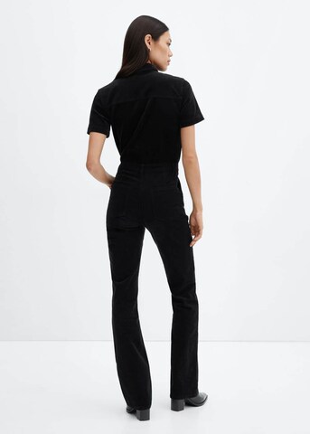 Tuta jumpsuit 'Iggyp' di MANGO in nero