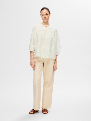 Chemisier 'CORINA' SELECTED FEMME en blanc