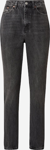 TOPSHOP Tapered Jeans in Black: front