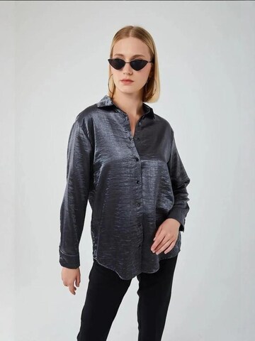Camicia da donna di MixRay in grigio