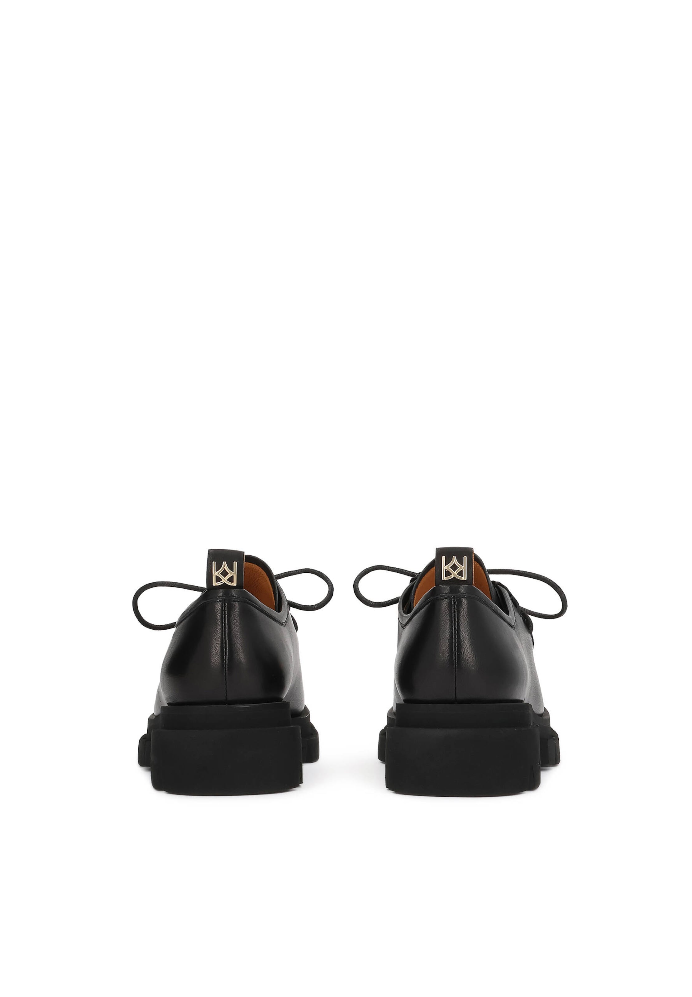 Chaussure basse Kazar en noir