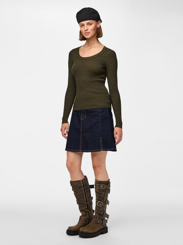 Pullover di PIECES in verde