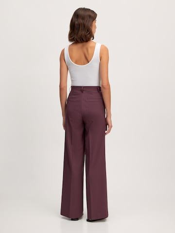Regular Pantalon 'Teyana' EDITED en rouge