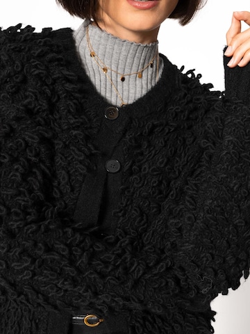 SASSYCLASSY Oversizestrickjacke‌‌‌‌‌‌‌‌‌ in Schwarz