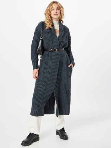 Mavi Knitted coat in Grey