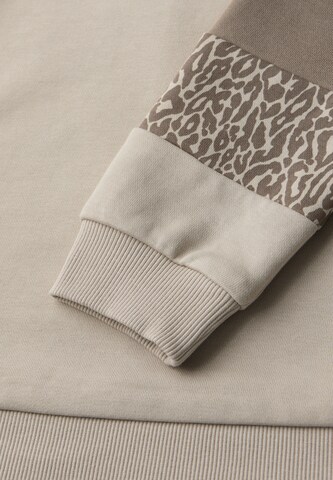 STREET ONE Sweatshirt in Beige