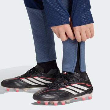 Coupe slim Pantalon de sport 'FC Bayern München 26/27' ADIDAS PERFORMANCE en bleu