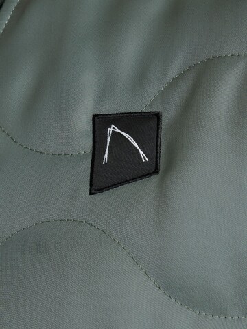 Veste mi-saison 'Vex' CHASIN' en vert