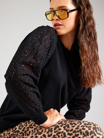 Sweat-shirt 'CARDONNA' ONLY Carmakoma en noir