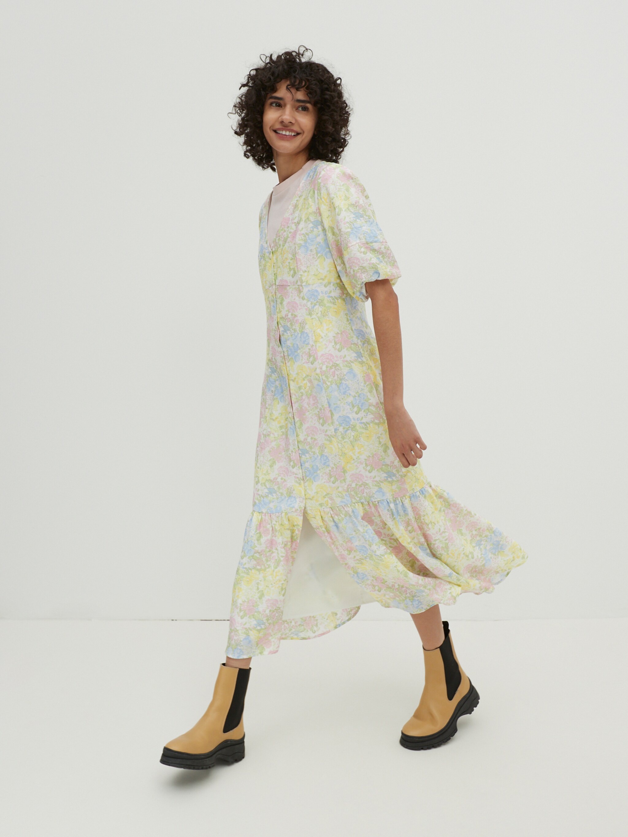 EDITED Produits Robe 'Catherine' bleu clair