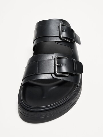 Mule Bershka en noir