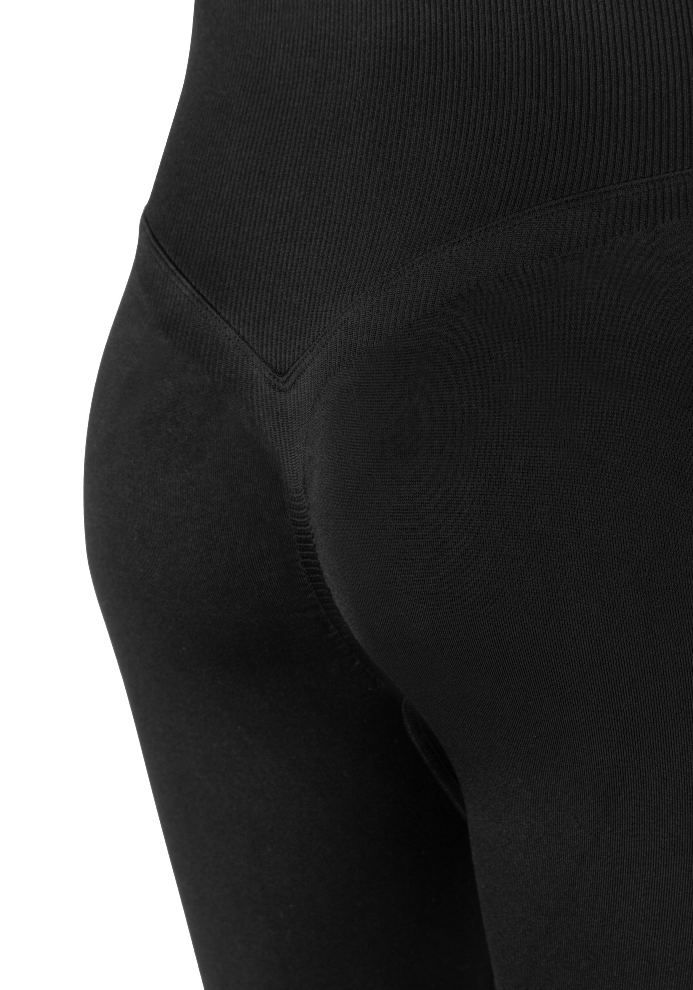 camano Skinny Sports trousers in Black