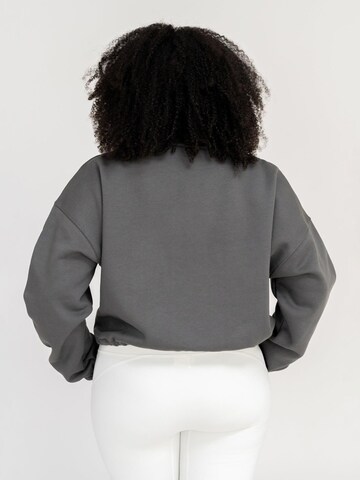 LOTUSCRAFTS Sportsweatshirt 'NIA'‌‌‌‌‌ in Grau