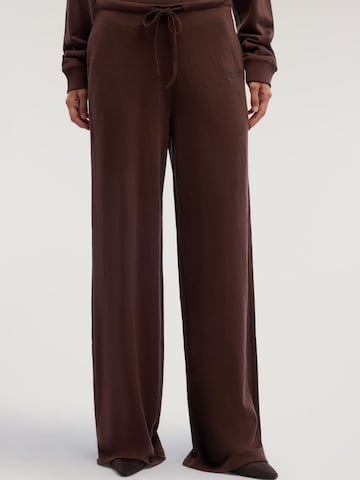 Pantaloni di Trussardi in marrone