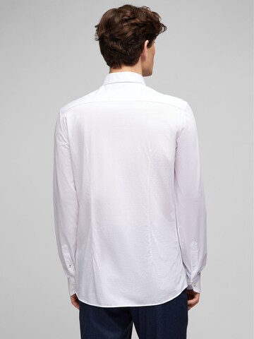 Coupe slim Chemise HECHTER PARIS en blanc