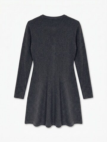 Robes en maille VERO MODA en gris