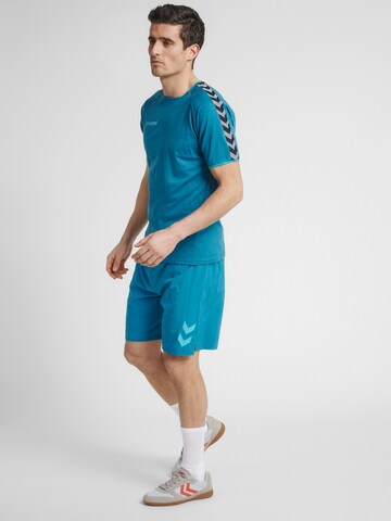 Hummel Regular Shorts in Blau