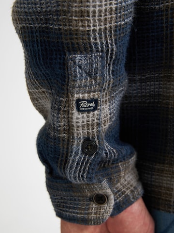 Petrol Industries Средняя посадка Рубашка в Синий