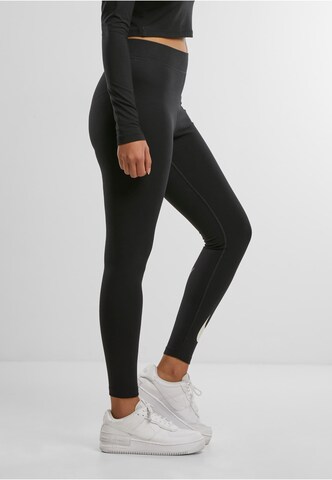 NIKE Skinny Leggingsit 'Classics' värissä musta